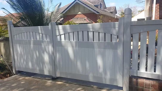 driveway_gates - Craft in Wood | Timber Gates and Fences, Hornsby, Sydney